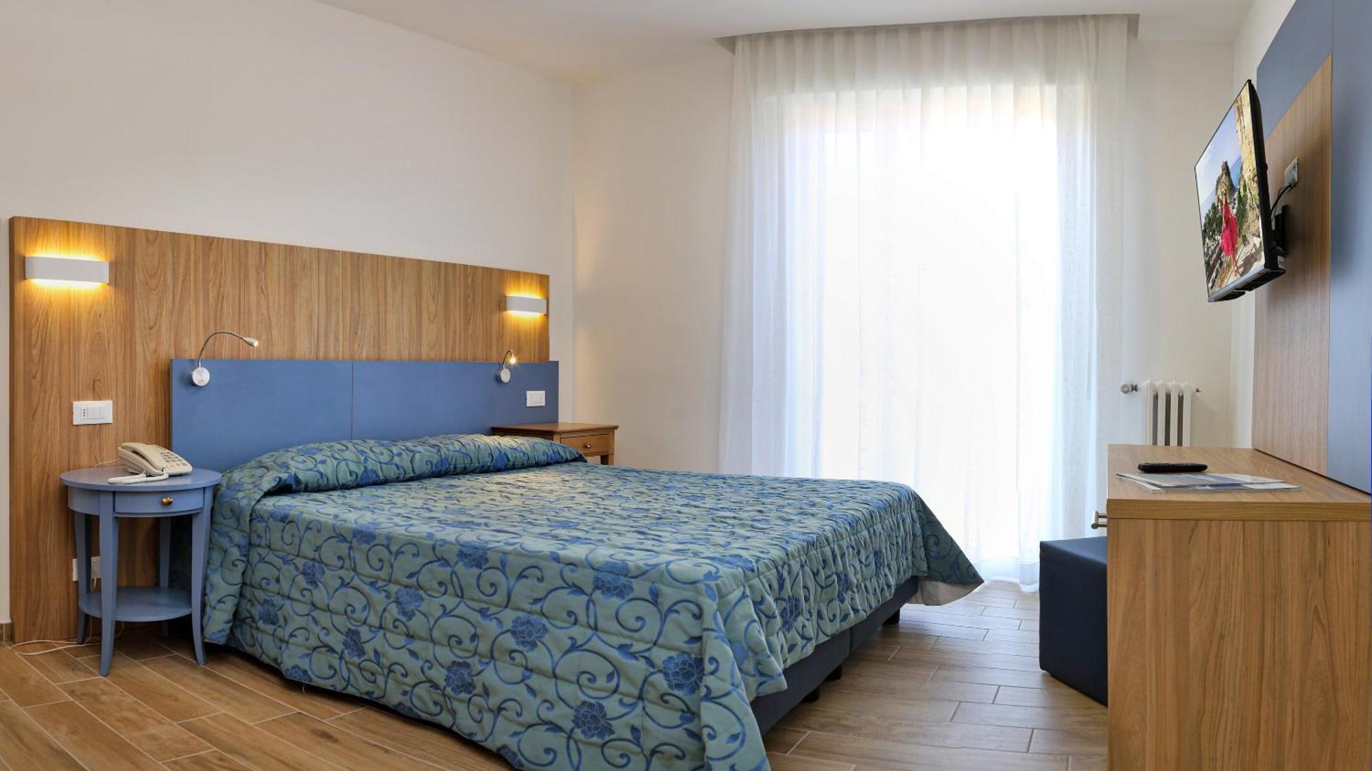 Hotel Marina Bardolino Exteriör bild